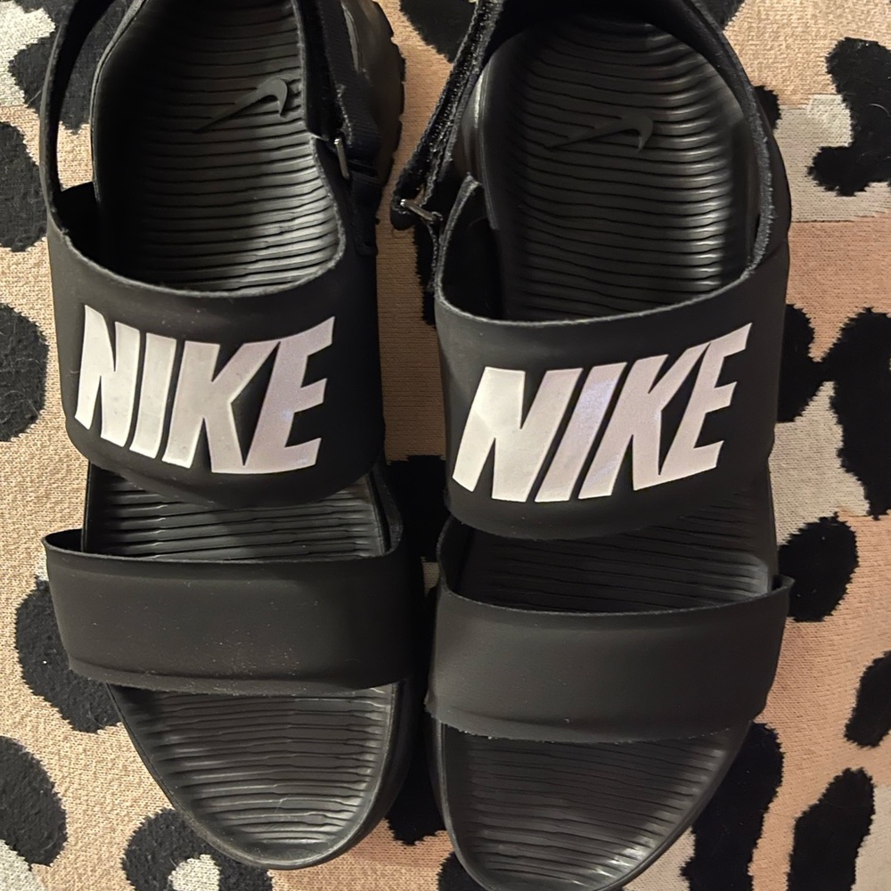 Brand new …no tags no box womens Nike Tanjun Sport sandals